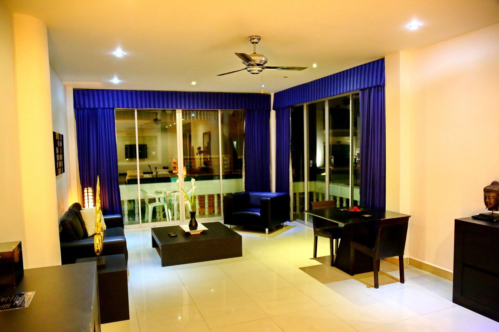 East Suites Pattaya Exterior foto