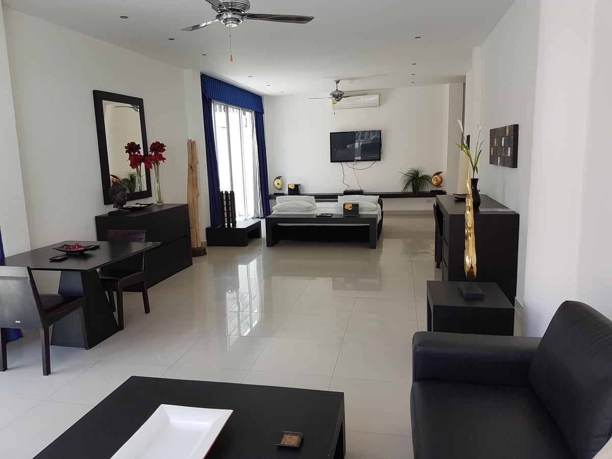 East Suites Pattaya Exterior foto